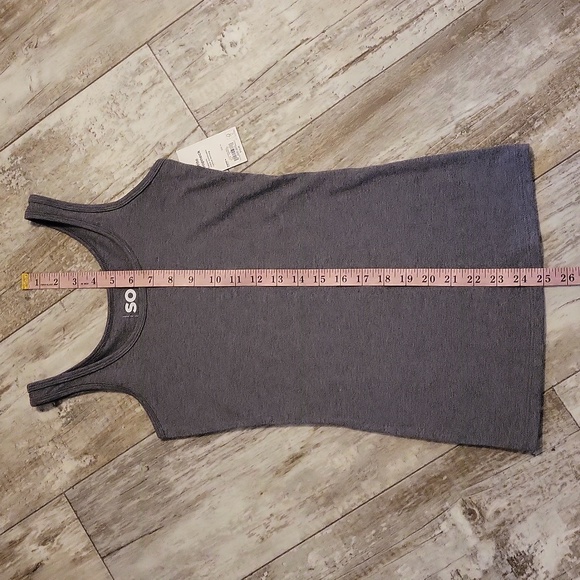 3 SO The Favorite Scoopneck Tank Tops - Picture 10 of 15